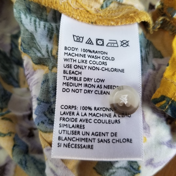 Urban Outfitters Floral Button Down Shirt - Picture 7 of 7